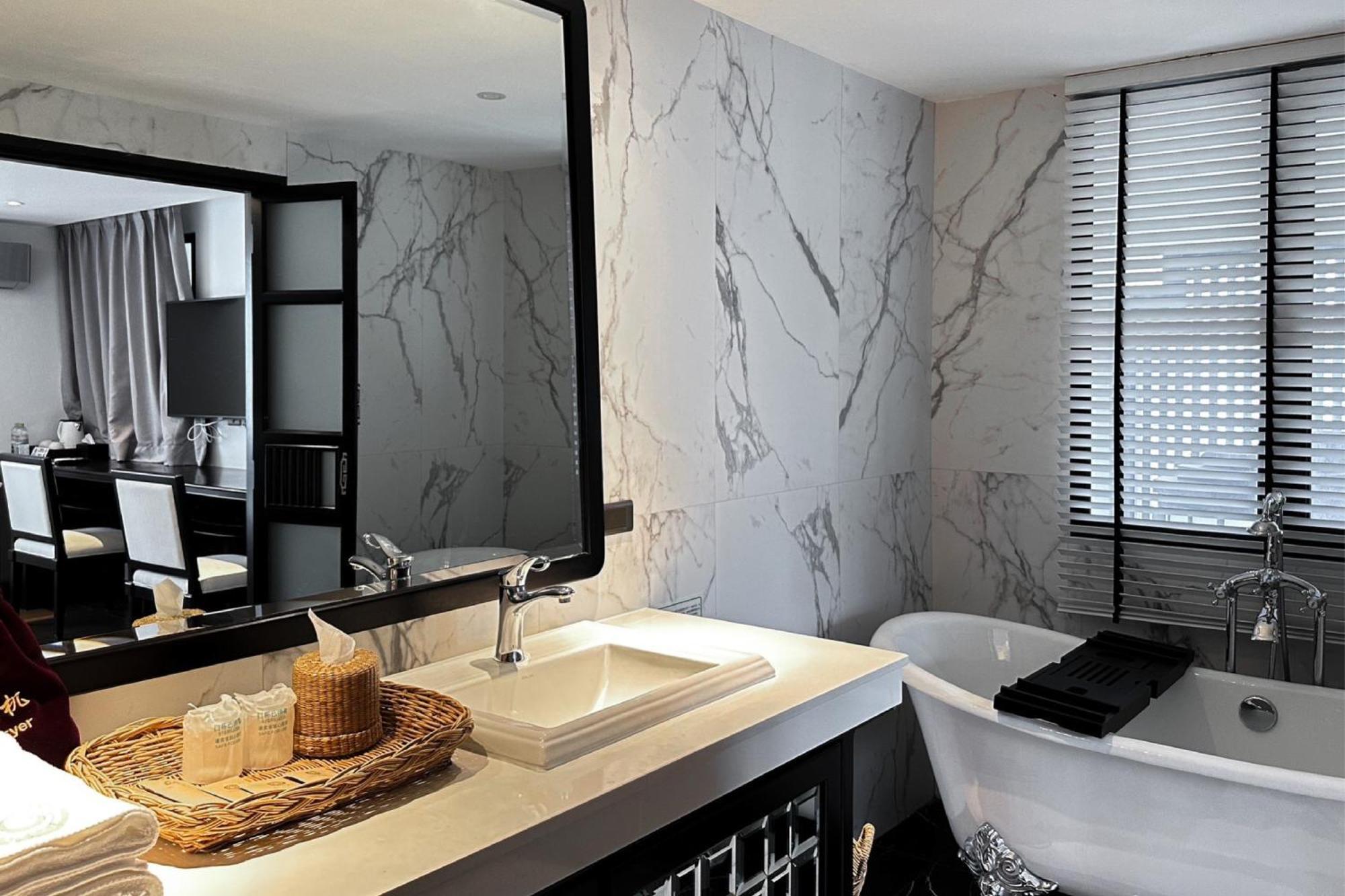 Glory Boutique Suites 清迈古城荣耀精品酒店 Τσιάνγκ Μάι Εξωτερικό φωτογραφία